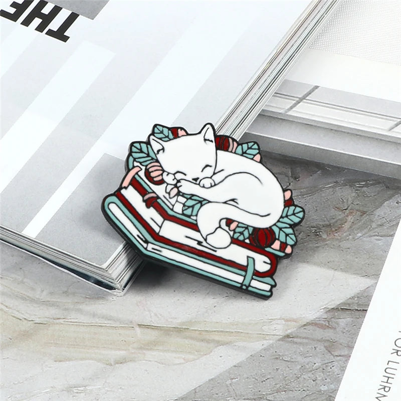 Dreamy Bookworm Cat Pin