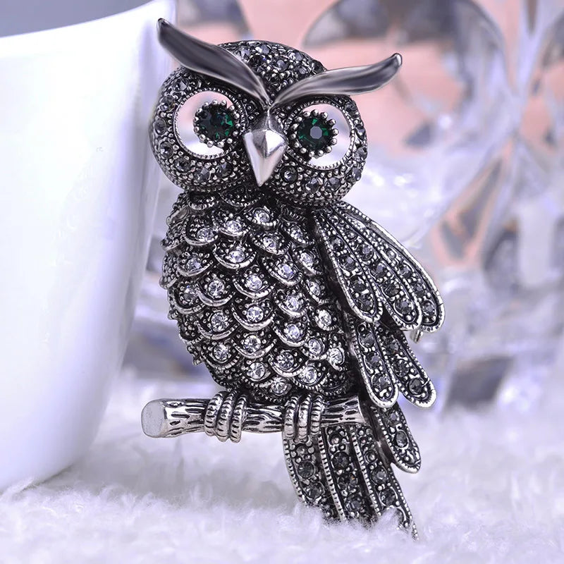 Blucome Vintage Owl Brooch